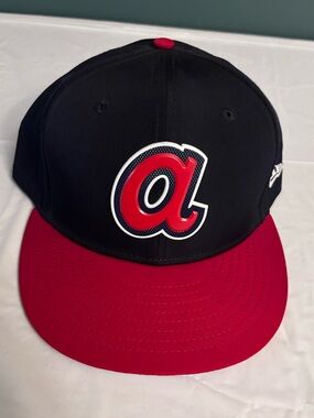 Atlanta Braves New Era Fitted Hat size 8